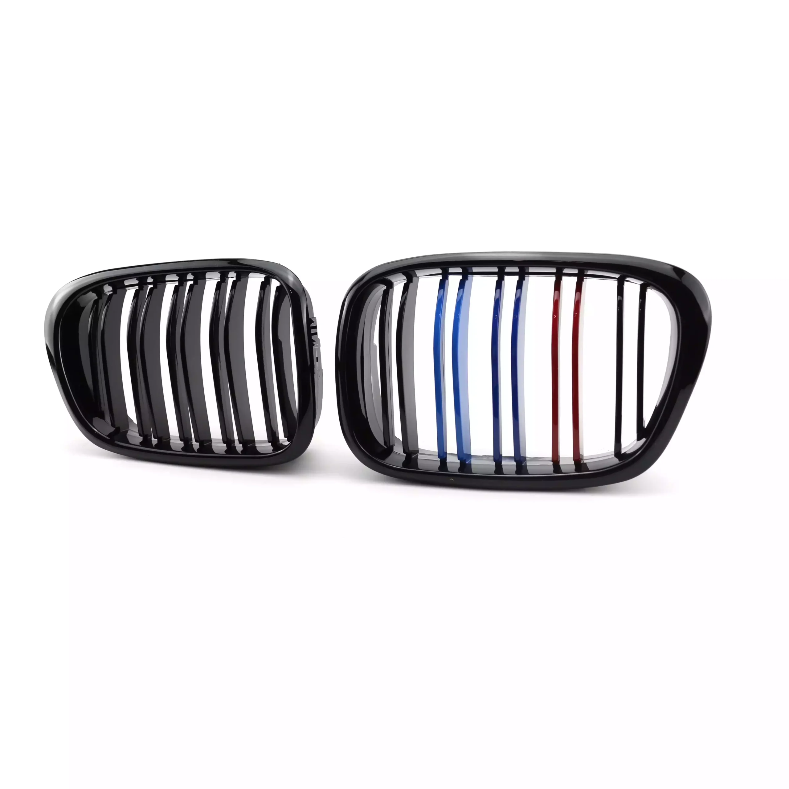 DMB21004-bmw-e39-juodos-blizgios-dvigubos-groteles-m-spalvu-1-scaled